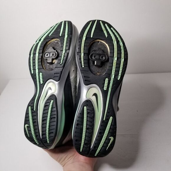 Nike Women's cycling shoes size 9.5 - Picture 4 of 7